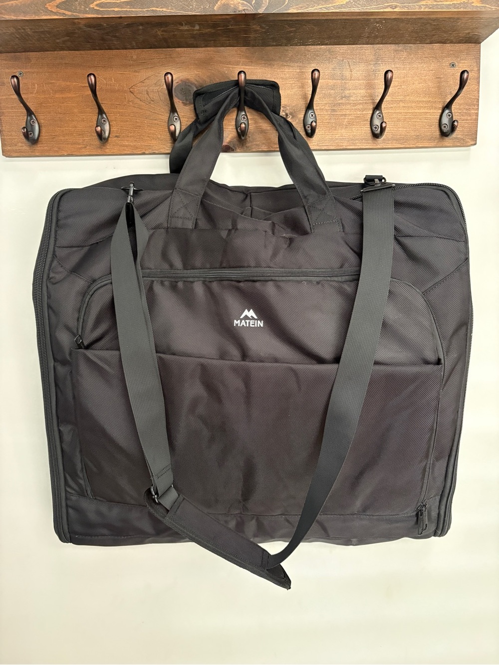 Matein Garment Bag Suit Travel Bag Black Shoulder Strap Foldable Carry On